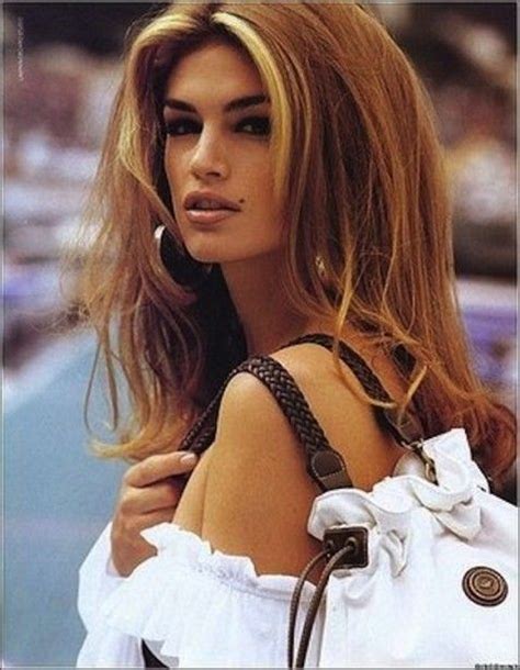 Cindy Crawford In A Diet Pepsi Commercial 2002 90s Hairstyles Hair