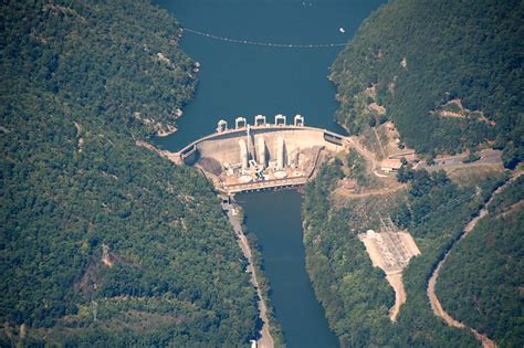Join captain kenny short for a striper fishing trip on beautiful smith mountain lake in virginia, fishing from a roomy and comfortable 2310 polar bay boat. Smith Mountain Dam | Smith Mountain Lake, Virginia On the ...