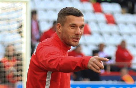 Lukas Podolski Offenbar Vor Wechsel Zu Gornik Zabrze In Polen Gmxch