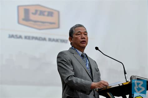 Talk of a new wave of termination comes on the back of the government's decision earlier this month to remove project delivery partner (pdp) lebuhraya borneo utara sdn bhd (lbu) from the development of the 786.41km highway. Fadillah: Pan Borneo Highway to hit 70 pct completion rate ...