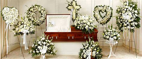 White Sympathy Funeral Flower Arrangements To Toronto