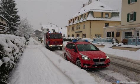 In many cases hypernatremia is caused by a lack of free water or an increased salt load. Wohnungsöffnung - Oberammergau - Feuerwehr Oberammergau