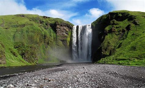 Skógafoss In Island Ein Majestätischer Wasservorhang Home Of Travel