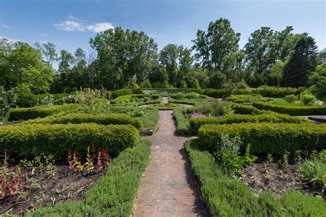 Herb Knot Garden - Weddings | Matthaei Botanical Gardens ...
