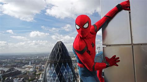 Spiderman On Building Wall Hd Spiderman Wallpapers Hd Wallpapers Id