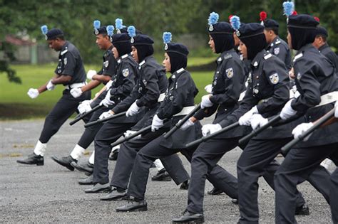 Persatuan polis bantuan malaysia (apa) ditubuhkan pada 26 jun 1998 (no. My Life As Polis Bantuan
