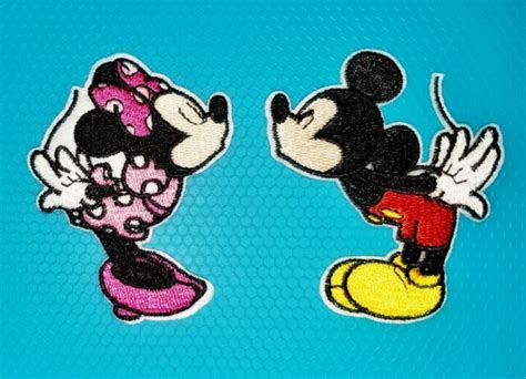 Mickey Minnie Mouse Patches Kissing Embroidery Iron On 2 Seperate