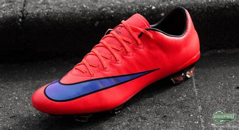 Nike Bring Back The Red Colour On The Mercurial Intense Heat Pack