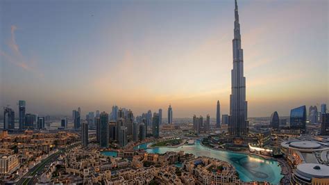 Plus Haute Tour Du Monde 2021 - Après plus de 10 ans, la Burj Khalifa, la plus haute tour du monde