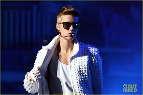 Justin Bieber Hold Tight Full Song And Lyrics Listen Now Photo