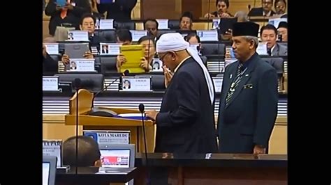 Khairul faizi ahmad kamil khairul fahmi mat som. Parlimen Malaysia : Angkat Sumpah YB Dato' Seri Haji Abdul ...
