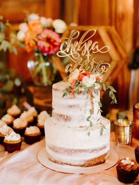 the best rustic wedding cakes for your country wedding