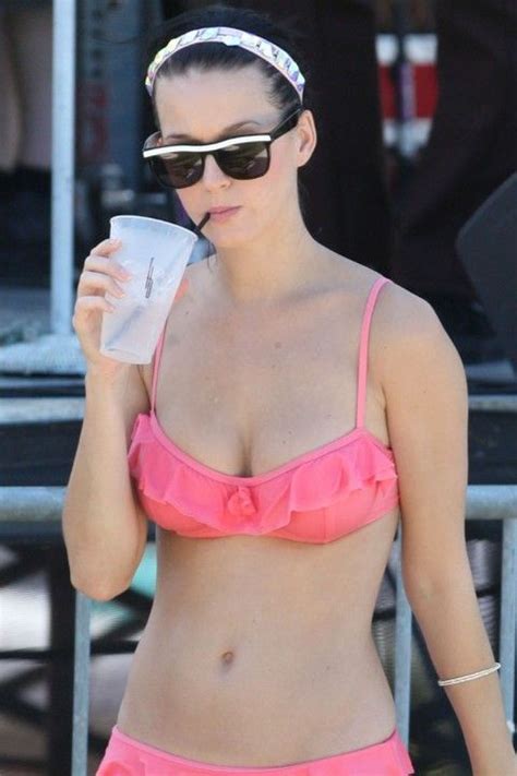 Katy Perry Bikini Katy Perry In A Bikini In Miami — Photo Gallery Of