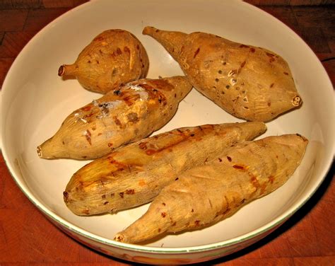 Come le patate comuni, anche le patate americane sono un ingrediente ottime per le zuppe. Il mondo di Luvi: Patate dolci (italiane)