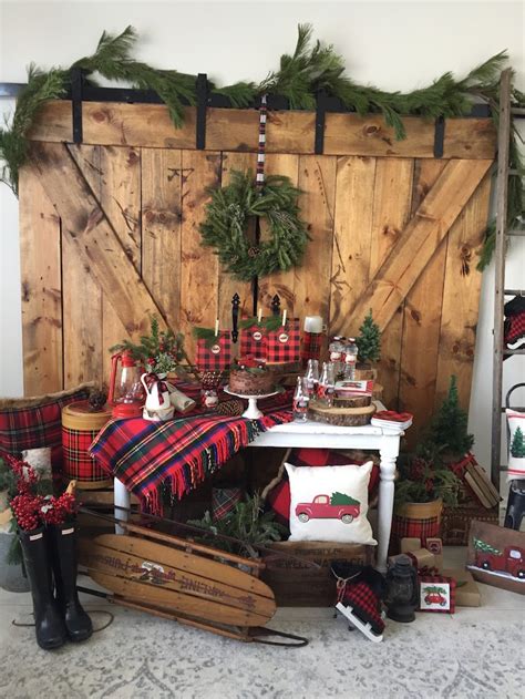 Find seasonal dinnerware featuring traditional and modern motifs. Kara's Party Ideas Vintage Rustic Plaid Christmas Party ...