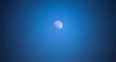 Astronomía 3 Curiosidades De La Extraña Luna Azul De La Noche De