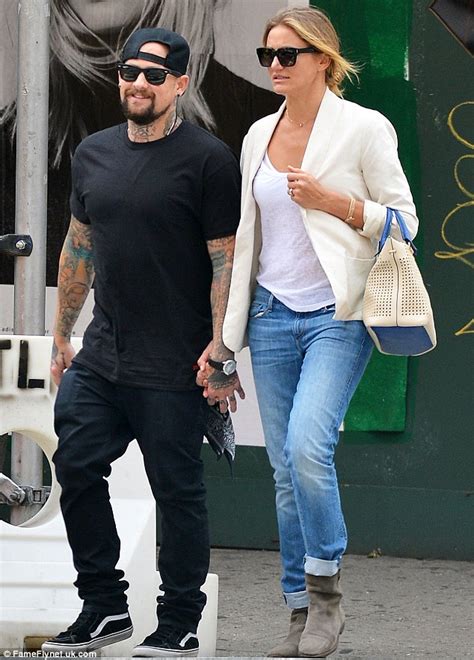 cameron diaz and benji madden get married at beverly hills mansion wedding daily mail online