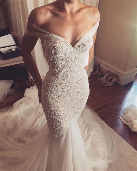 Off The Shoulder Wedding Dresses 33 Bridal Looks 2022 Guide