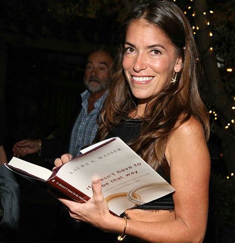Meet Laura Wasser The Hollywood Lawyer Representing Angelina Jolie In