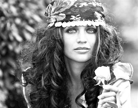 Stunning Gypsy Woman Gypsy Women Gypsy Woman Gypsy Girls