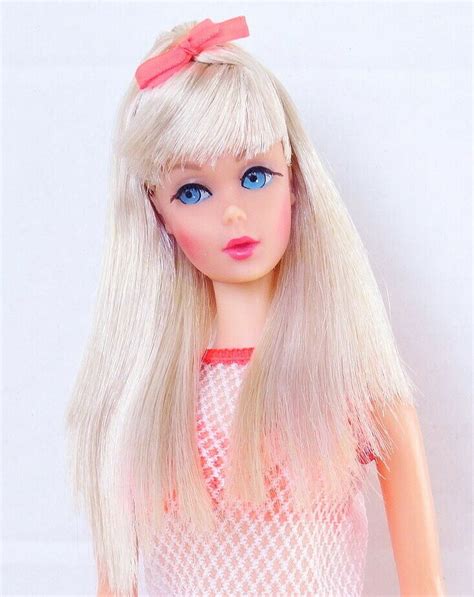 gorgeous vintage platinum blonde twist n turn tnt barbie doll mint ebay platinum blonde