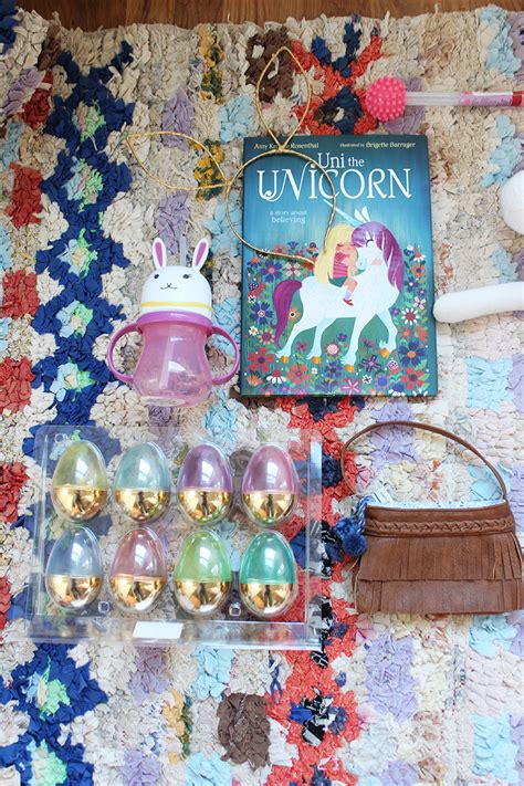 Easter is a wonderful holiday and it's full of great ideas for a beautiful wedding. Easter Basket Ideas for Little Girls ...