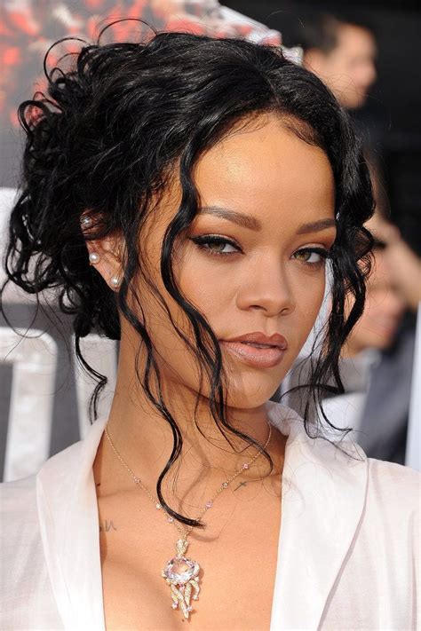 Rihanna Has No Fear At The Mtv Movie Awards Rihanna Took The 2014 Mtv