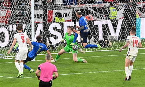 ما هي مهنة جاك سبارو في. في مباراة ماراثونية.. إيطاليا تنتزع لقب "يورو 2020" من أرض ...