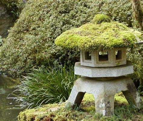 Japanese Garden Decor & Lanterns - Landscaping Network