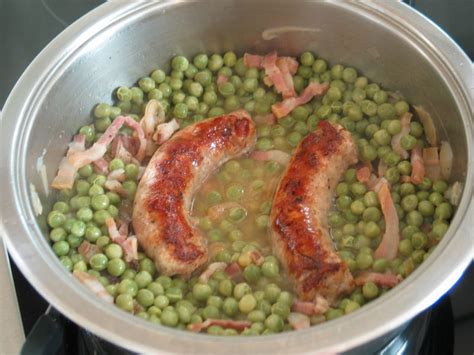 Petits pois frais à la saucisse de Toulouse