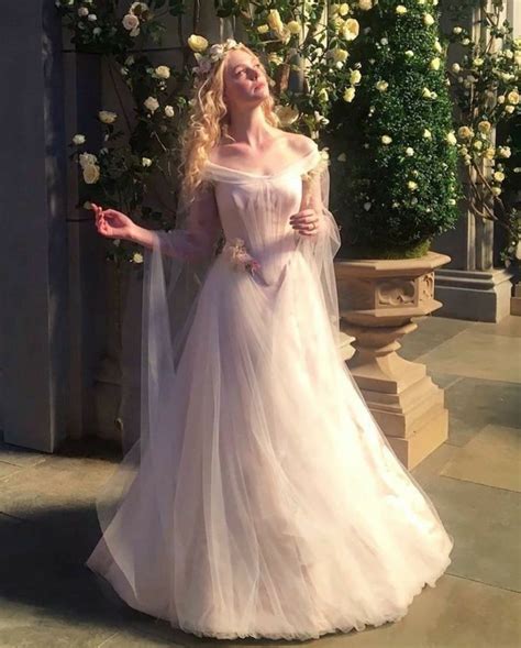 Aurora In Her Wedding Gown Maleficent Mistress Of Evil 2019