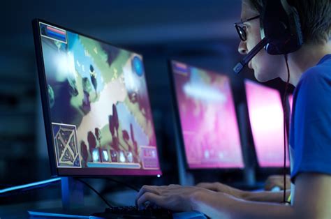 Demand For Computer Games On Rise As More People Stay Home Daily Sabah