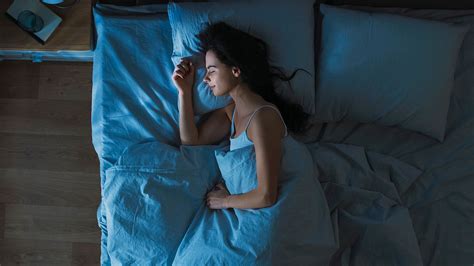 these are the most important hours of sleep for your brain according to an expert