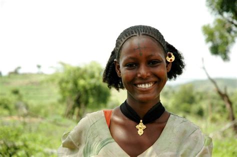 Pin By Teetee On Ethiopia Ethiopian People Ethiopian Women African Beauty