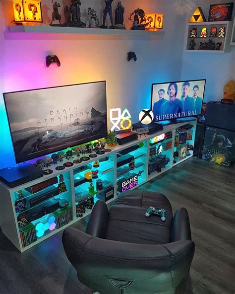 Pin By Simon Patteloup On Dans Ma Pièce Video Game Rooms Video Game