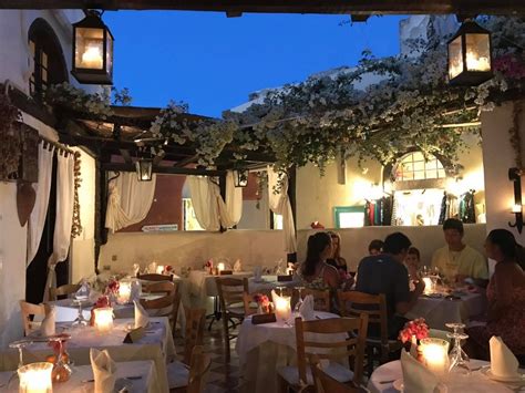 Best 18 Restaurants In Oia Santorini Greeka