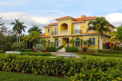 Here are some bloxburg house ideas you can use as inspiration for your next build. Big House Mansion Ideas - House Plans | 86543