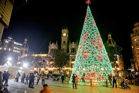 Enjoy The Christmas Lights Visit Valencia