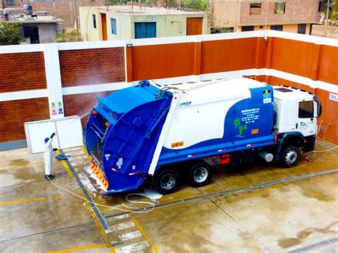 Recolección Transporte Y Disposición Final De Residuos Solidos En Lima