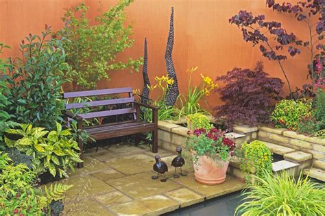 How to use garden decor and yard art to beautify your outdoor space. How to Create a Small Garden on a Little Budget