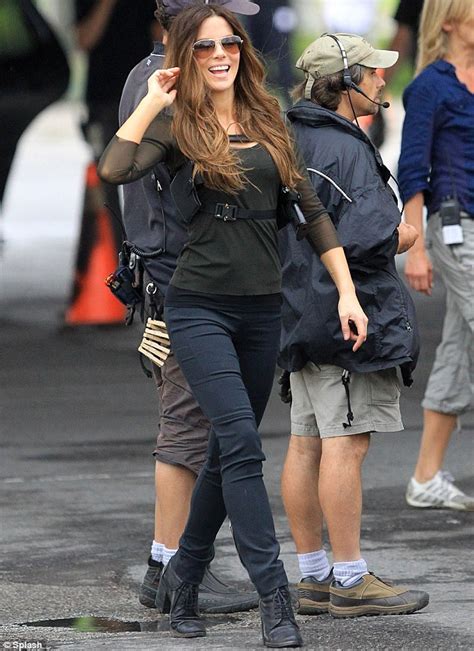 Kate Beckinsales Spitting Image Stunt Double On Set Of Total Recall