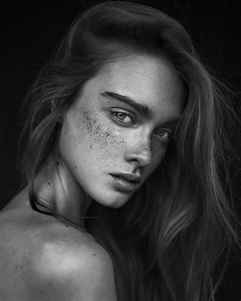 Agata Serge On Instagram “lovely Olakedrzynska 🖤 Madebymilkpoland” Foto Retrato
