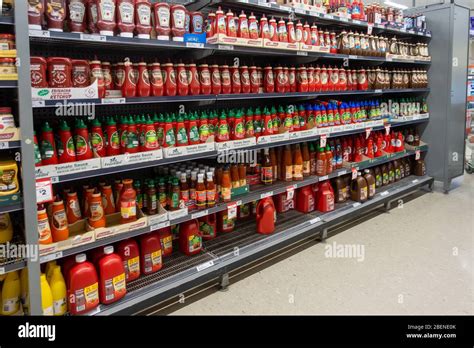 Display Sauce Hi Res Stock Photography And Images Alamy