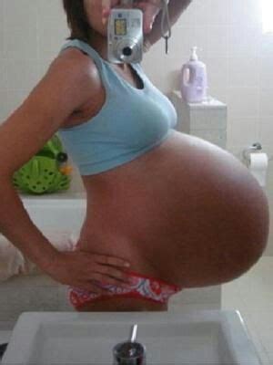 Pin By Mitsuhiro Takeda On Triplet Pregnant Belly Quadruplets Pregnancy Bump