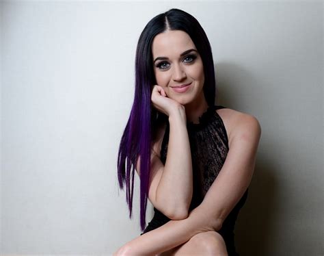 Download Blue Eyes Purple Hair Smile Singer Music Katy Perry Hd Wallpaper