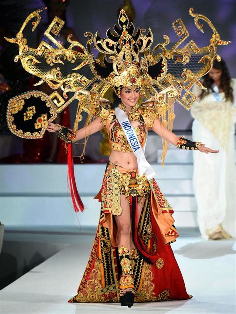 Bakanekobaka Best National Costume Indonesia