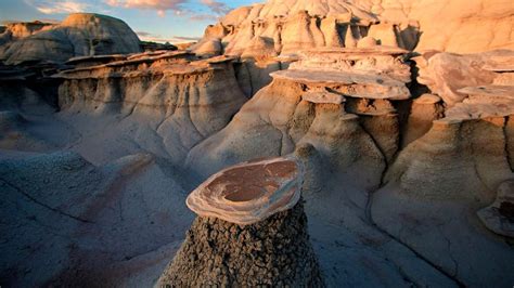 Bisti Badlands Hiking Ar