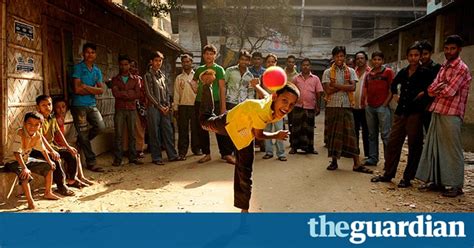 Photographs Of The Year 2011 World News The Guardian