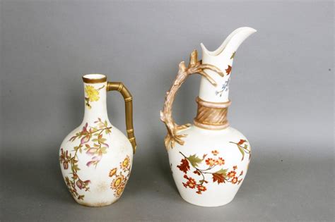 The elegant shape and beautiful design has seen the pattern become hugely popular. (2) pieces Royal Worcester china ware, both marked for Royal