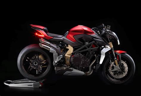 Mv augusta brutale 1078rr first ride. MV-AGUSTA BRUTALE 1000 Serie Oro (2019-on) Review